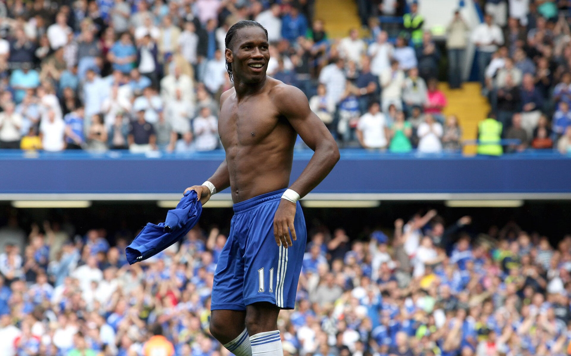 爱游戏电脑版官网-_无人码头：利用空置港口打造的创意比赛场地_，无人港口车 商业化落地