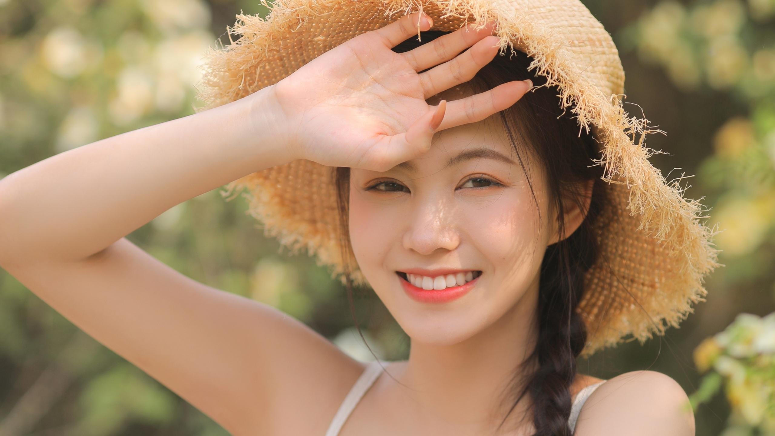 篮网加强外线封锁多次干扰对手投篮,篮网队内线补强